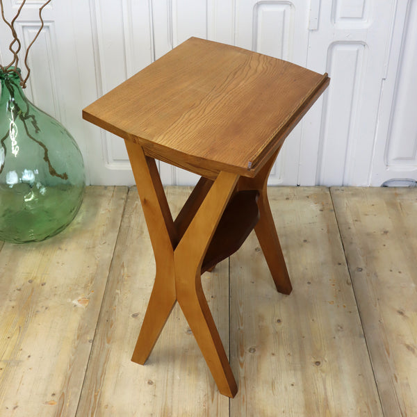 vintage_oak_mid_century_church_restaurant_lectern