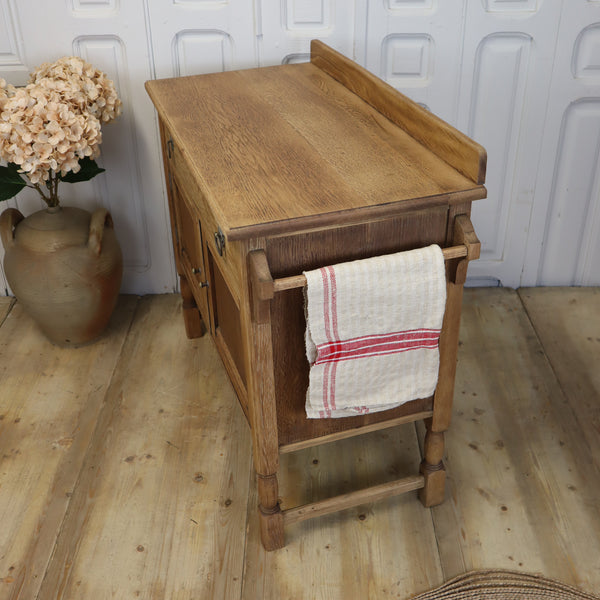 vintage_oak_rustic_country_home_cupboard_vanity_unit