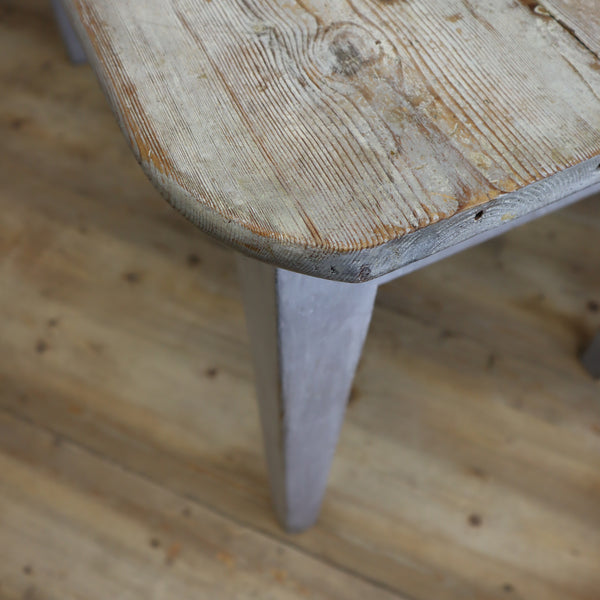 vintage_painted_pine_farm_country_kitchen_table