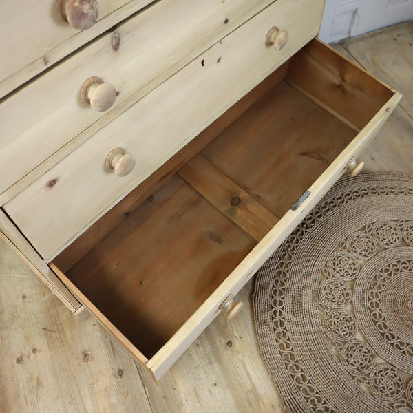 Vintage Rustic Pine Chest of Drawers - 1801c