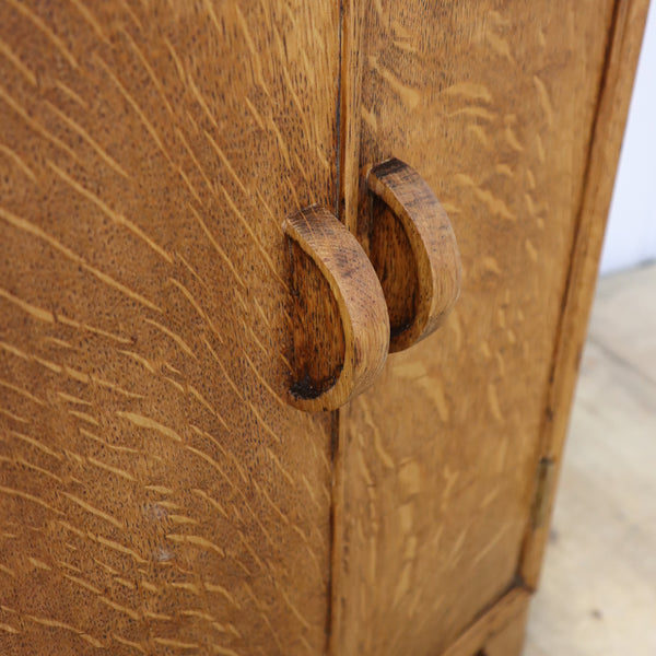 vintage_rustic_oak_deco_cupboard_cabinet
