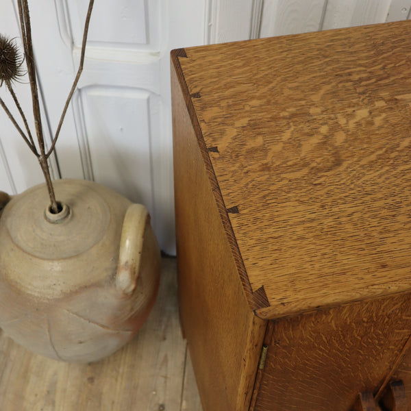 vintage_rustic_oak_deco_cupboard_cabinet