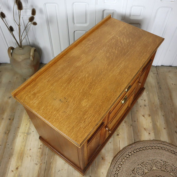 vintage_rustic_oak_sideboard_bathroom_vanity_unit