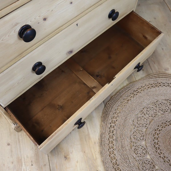 vintage_rustic_pine_country_home_chest_of_drawers