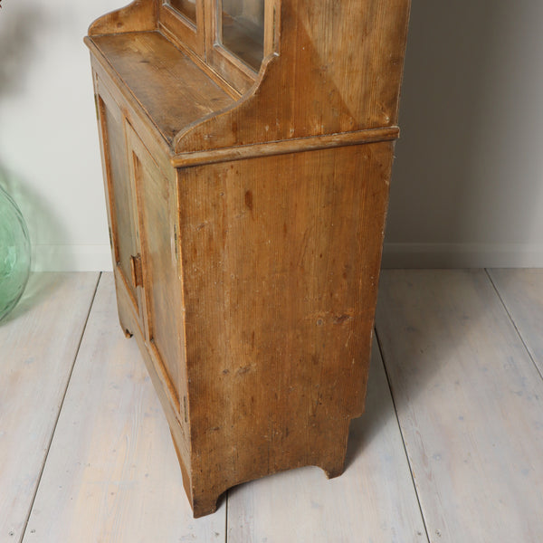 vintage_rustic_pine_housekeepers_cupboard_pantry