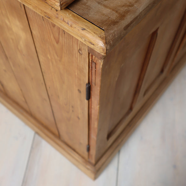 vintage_rustic_stripped_pine_larder_housekeepers_cupboard