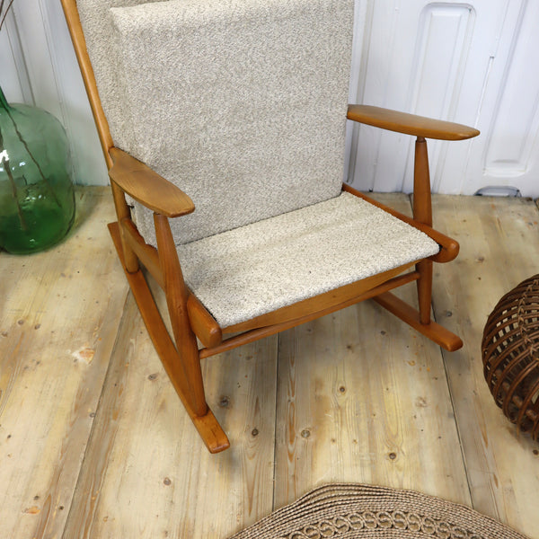 vintage_scandart_elm_mid_century_rocking_chair.