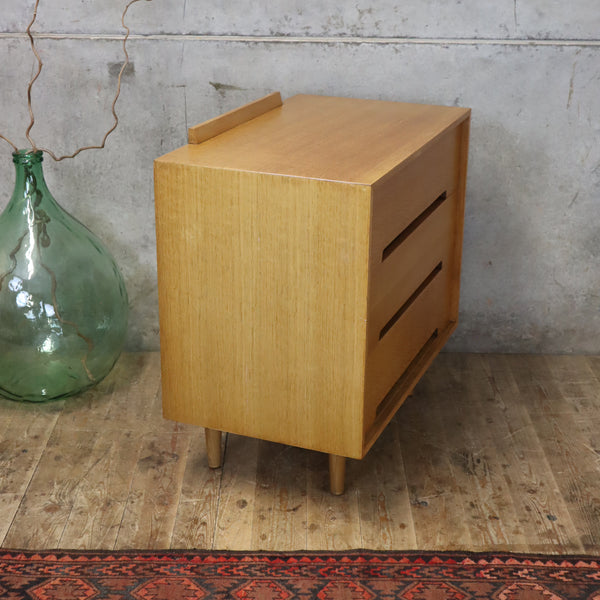 vintage_stag_c_range_oak_mid_century_chest_of_drawers