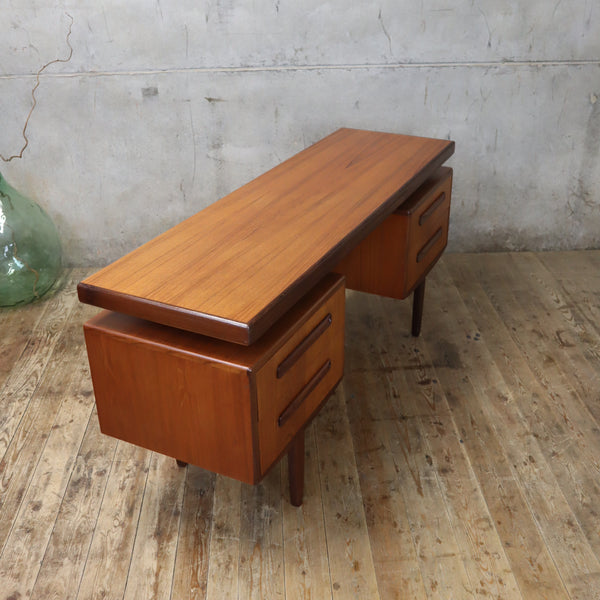 vintage_teak_mid_century_g_plan_fresco_dressing_table