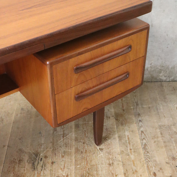 vintage_teak_mid_century_g_plan_fresco_dressing_table