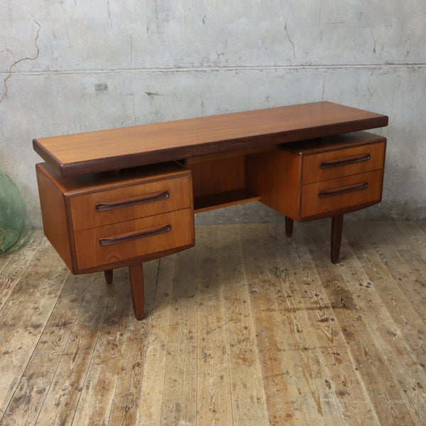 vintage_teak_mid_century_g_plan_fresco_dressing_table