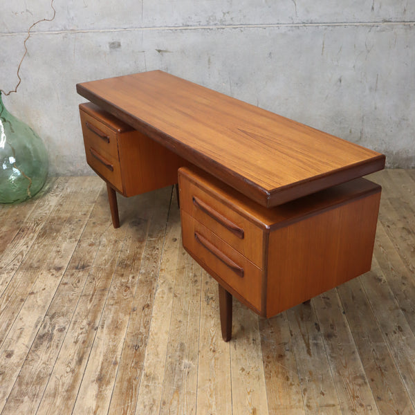 vintage_teak_mid_century_g_plan_fresco_dressing_table