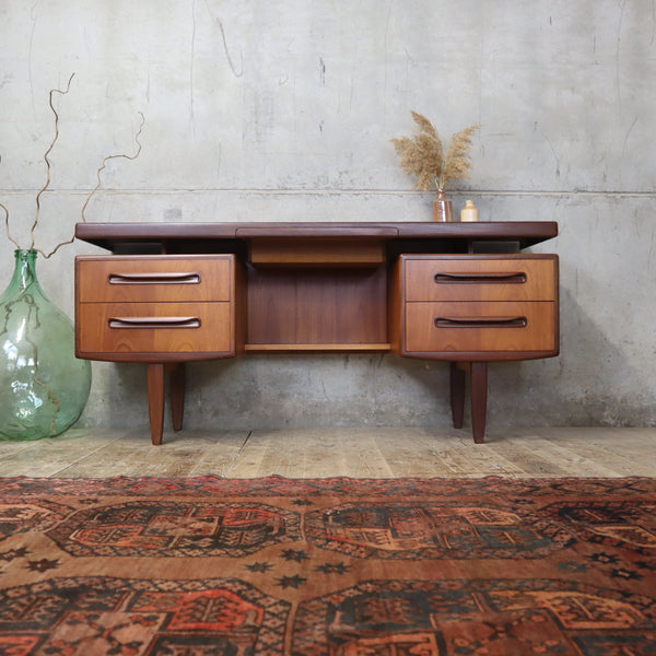 vintage_teak_mid_century_g_plan_fresco_dressing_table