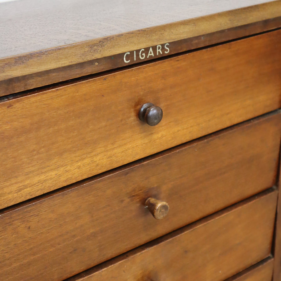 vintage_tobacconist_apothecary_drawers