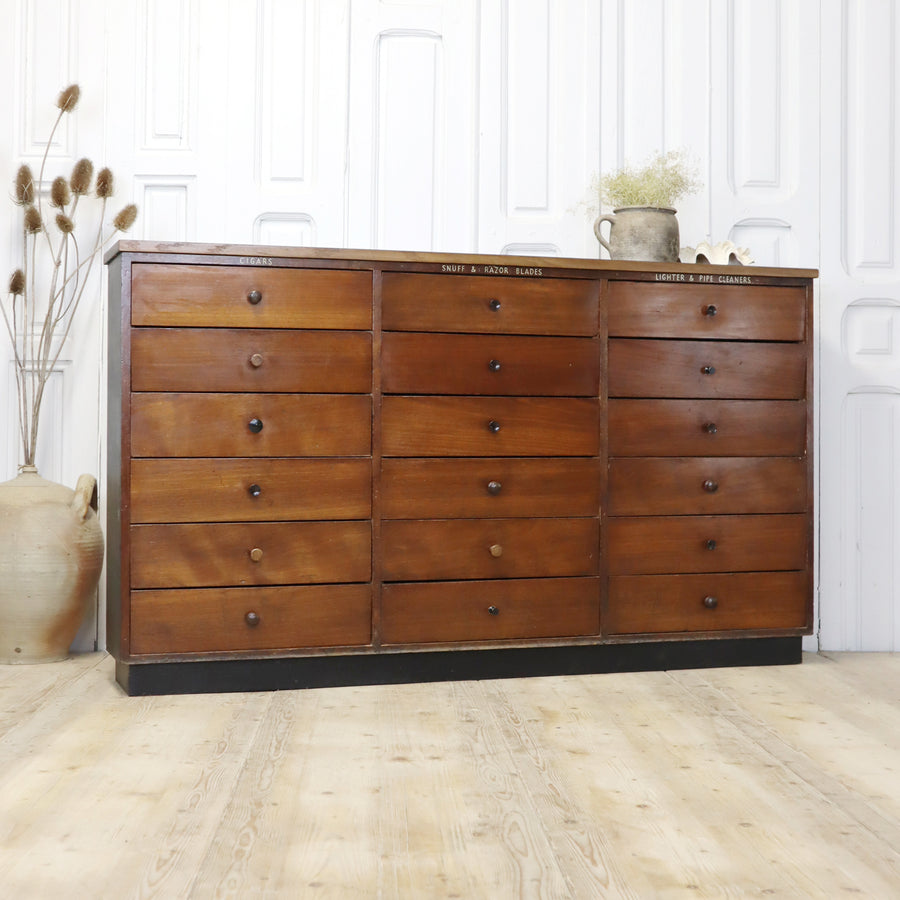 vintage_tobacconist_apothecary_drawers