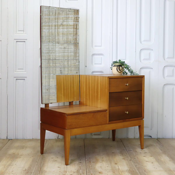 vintage_uniflex_m_range_peter_hayward_walnut_vanity_unit