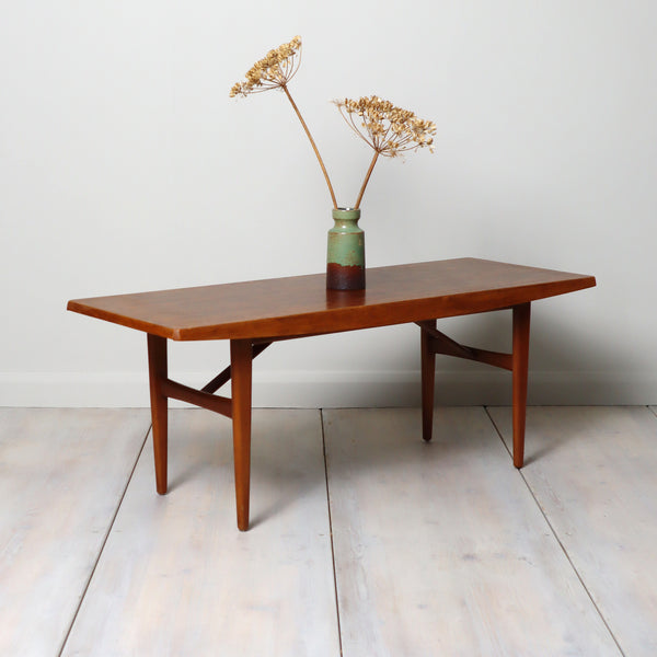 vintage_walnut_midcentury_coffee_table