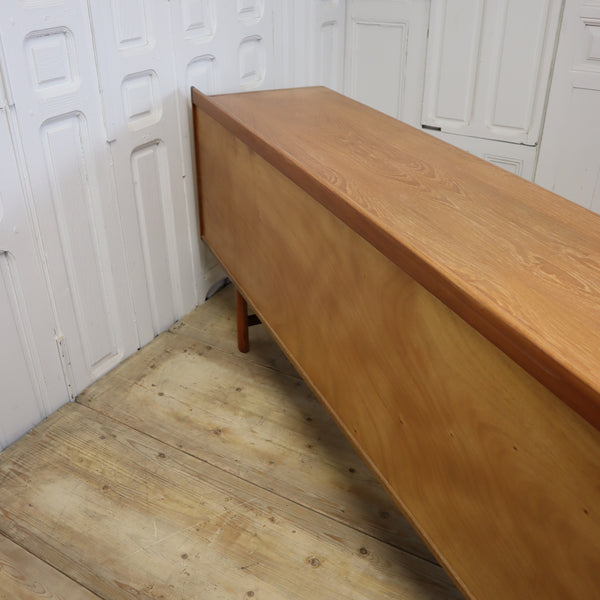 vintage_white_&_newton_petersfield_teak_sideboard