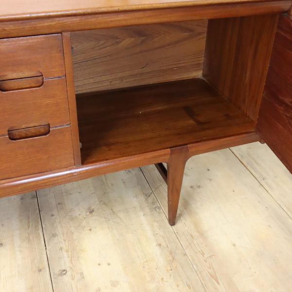 younger_fonseca_sideboard_afromosia_mid_century_vintage