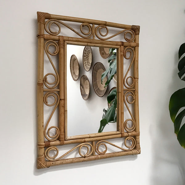 vintage_boho_bamboo_cane_mirror