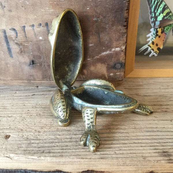 Vintage Brass Frog Trinket Box / Ornament