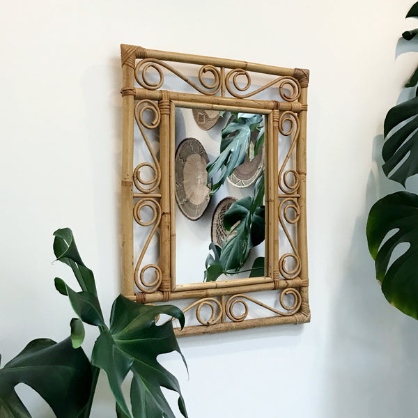 vintage_boho_bamboo_cane_mirror
