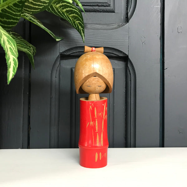 Vintage Japanese Kokeshi Doll N1