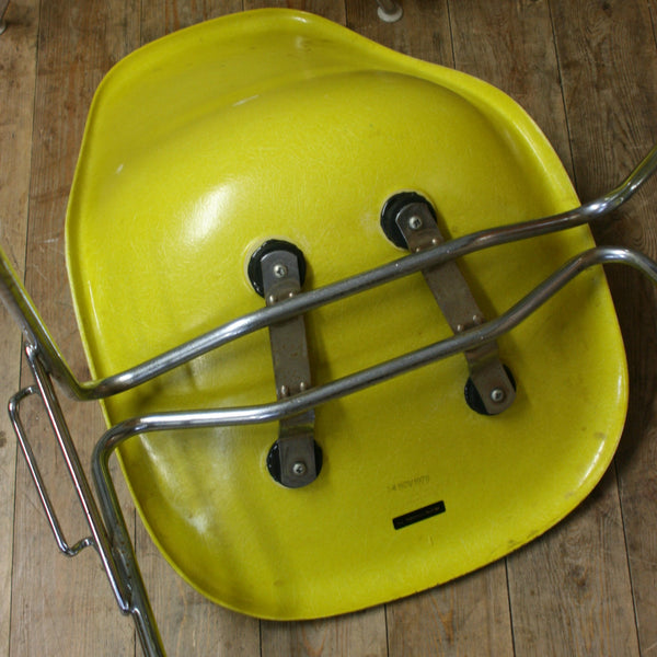 vintage_charles_ray_eames_herman_miller_dss_yellow_chair.