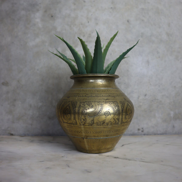Vintage Brass 'Elephants' Planter