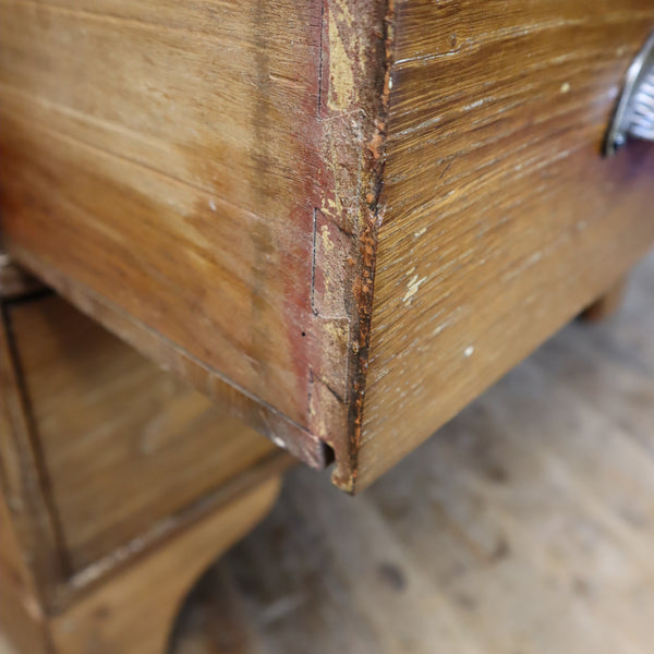 antique_vintage_rustic_oak_chest_of_drawers