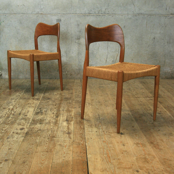arne_hovmand_olsen_teak_danish_mogens_kold_dining_chairs
