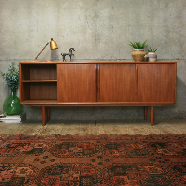 axel_christiansen_sideboard_gunni_omann_odder_teak_mid_century
