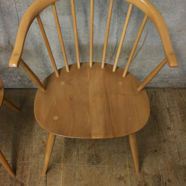 ercol_mid_century_cowhorn_449a_carver_chair