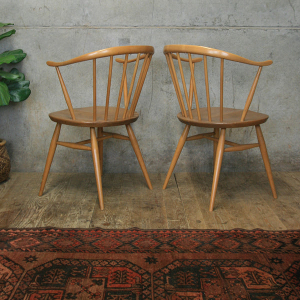 ercol_mid_century_cowhorn_449a_carver_chair
