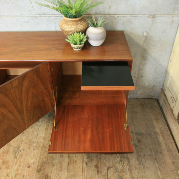 mcintosh_rosewood_dunfermline_tom_robertson_sideboard
