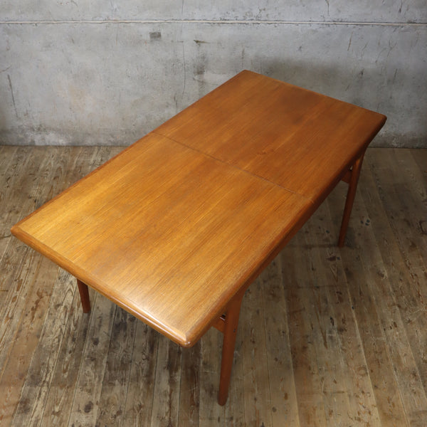 mid_century_arne_hovmand_olsen_teak_danish_dining_table