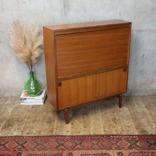 mid_century_beaver_&_tapley_drinks_cabinet_desk
