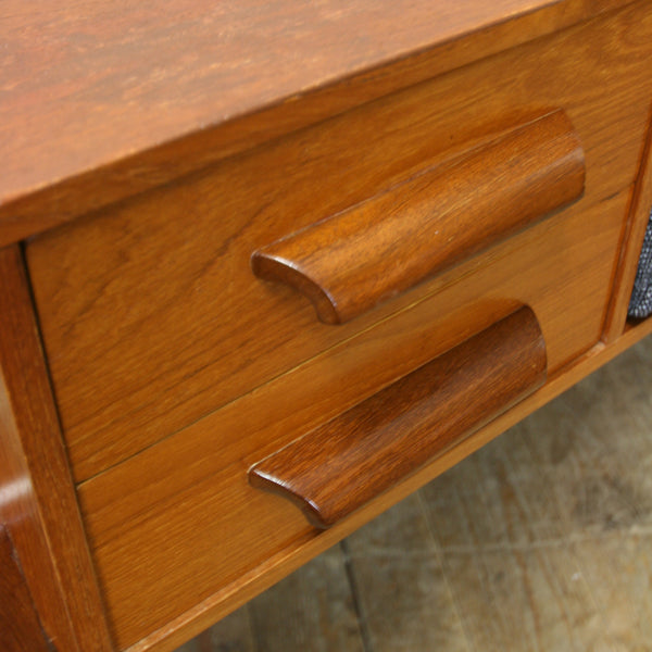 mid_century_chippy_heath_telephone_seat_vintage