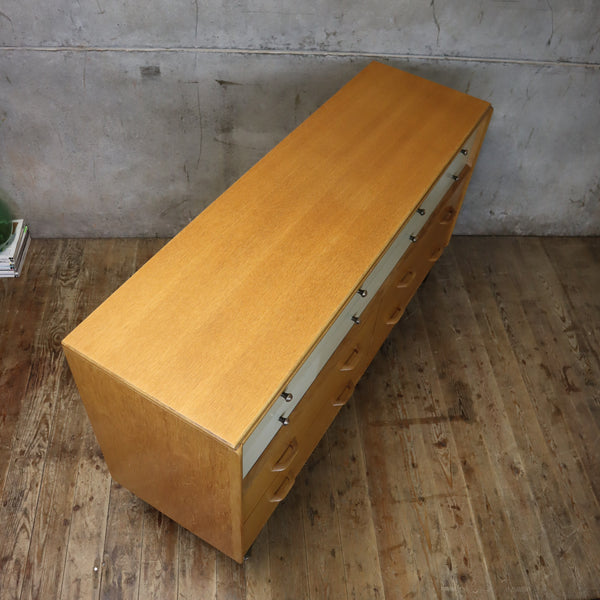Mid Century E-Gomme China White Chest of Drawers / Sideboard - 2801e