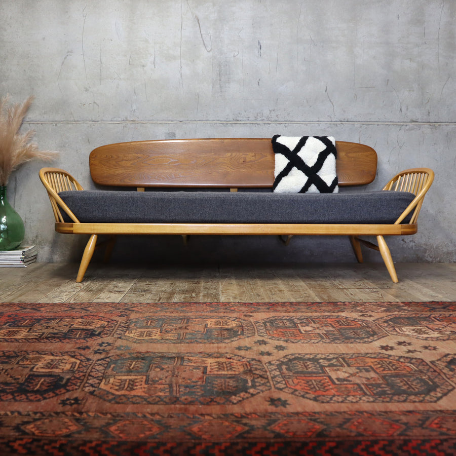 mid_century_ercol_studio_couch_daybed_ercolani_vintage