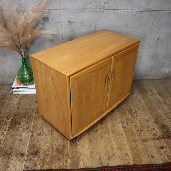 mid_century_ercol_windsor_sideboard_cabinet