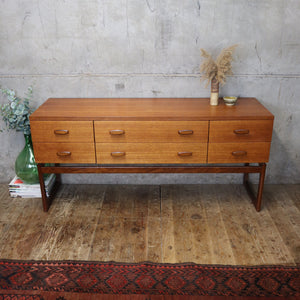 Mid Century G-Plan Quadrille Teak Chest of Drawers / Sideboard - 0402l