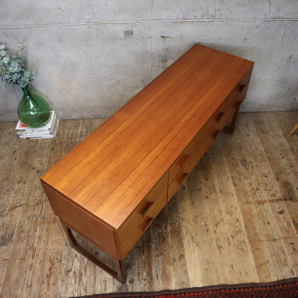 Mid Century G-Plan Quadrille Teak Chest of Drawers / Sideboard - 0402l