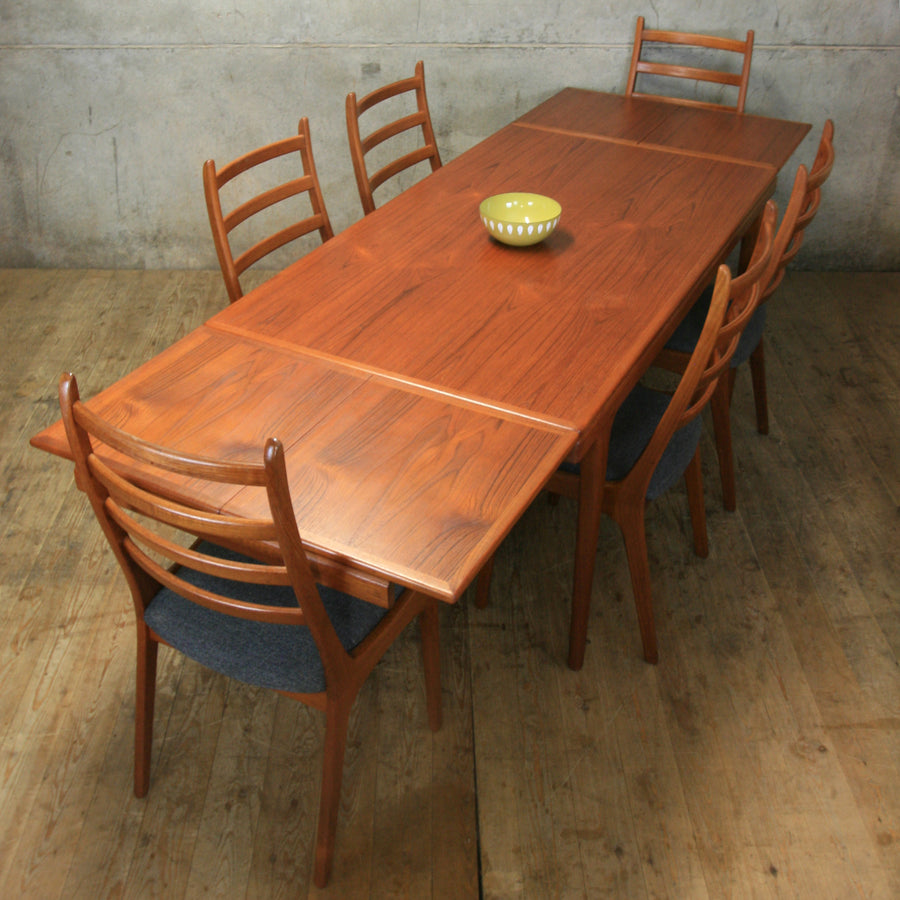 mid_century_johannes_andersen_mobelfabrik_teak_dining_extending_table