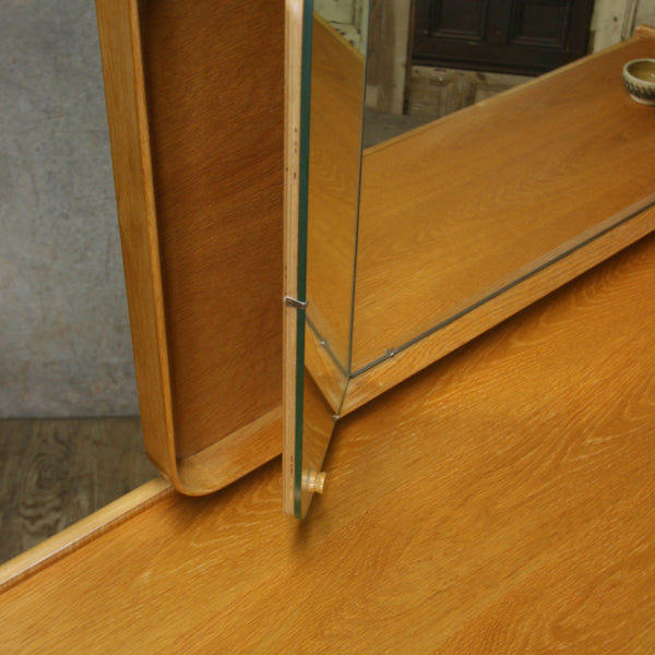 mid_century_meredew_vintage_dressing_table