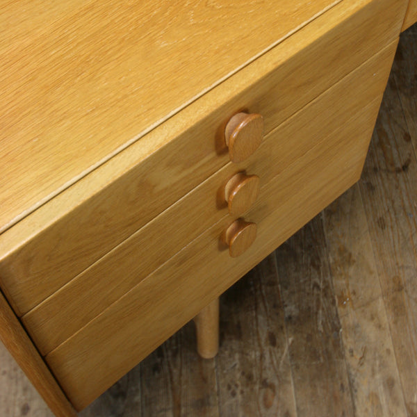 mid_century_meredew_vintage_dressing_table
