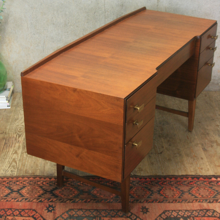 Mid Century Meredew Dressing Table – 1109a