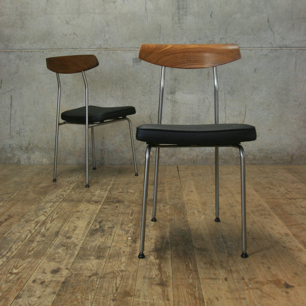 mid_century_stag_john_sylvia_reid_s_range_table_chairs