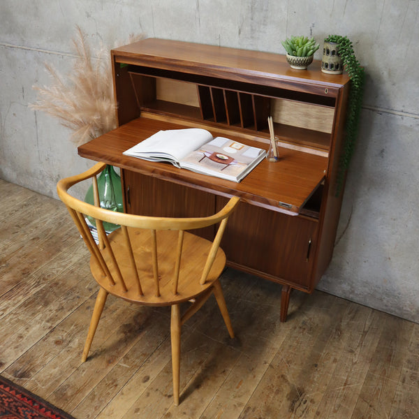 mid_century_teak_beaver_&_tapley_desk_bureau_drinks_cabinet