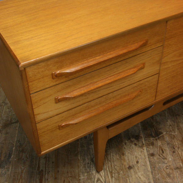 mid_century_teak_beithcraft_vintage_sideboard